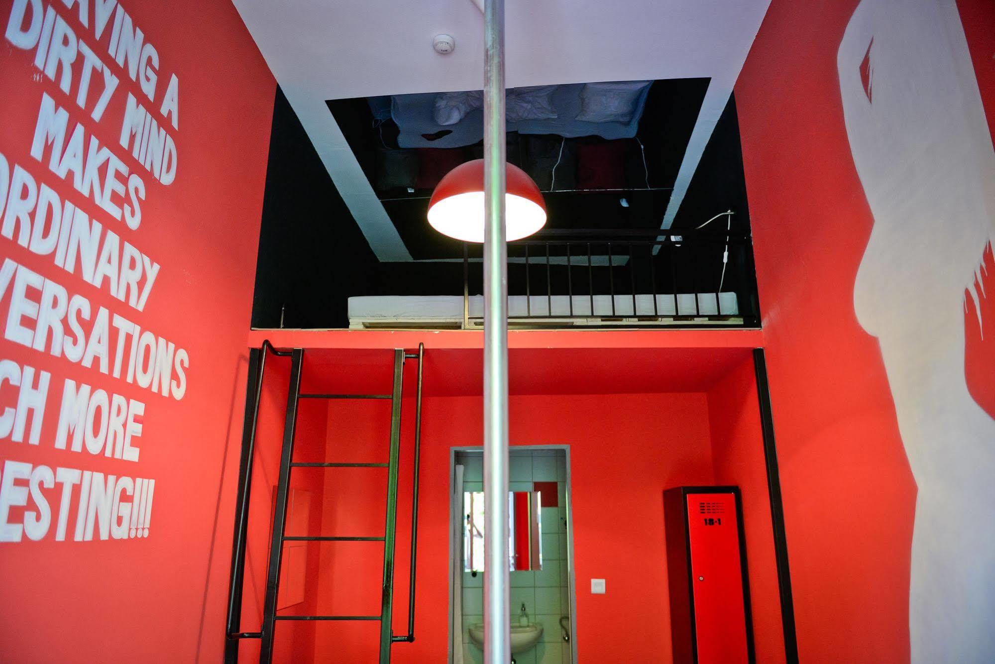 Lol Boutique Hostel City Center بودابست المظهر الخارجي الصورة