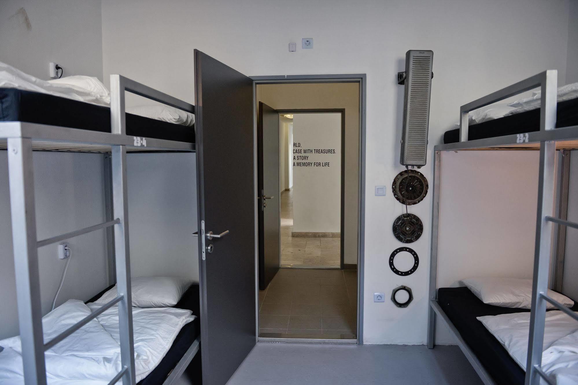 Lol Boutique Hostel City Center بودابست المظهر الخارجي الصورة